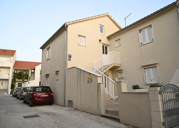 Apartments \